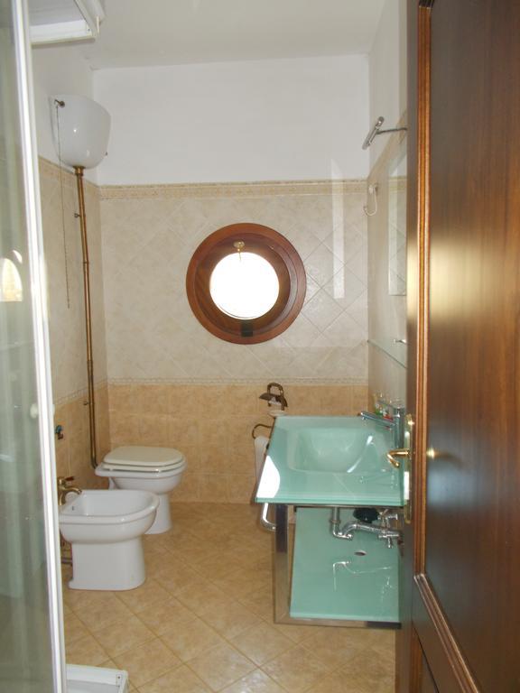 Casa Degli Ulivi Otel Tivoli Oda fotoğraf