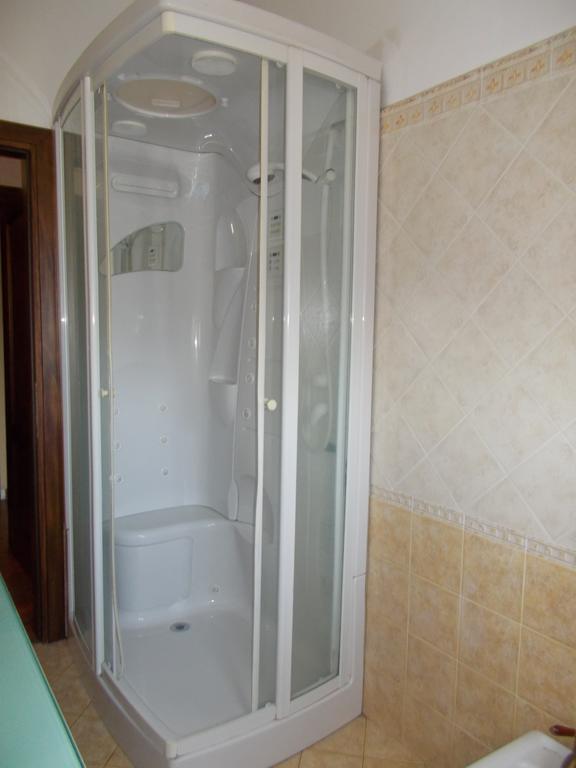 Casa Degli Ulivi Otel Tivoli Oda fotoğraf