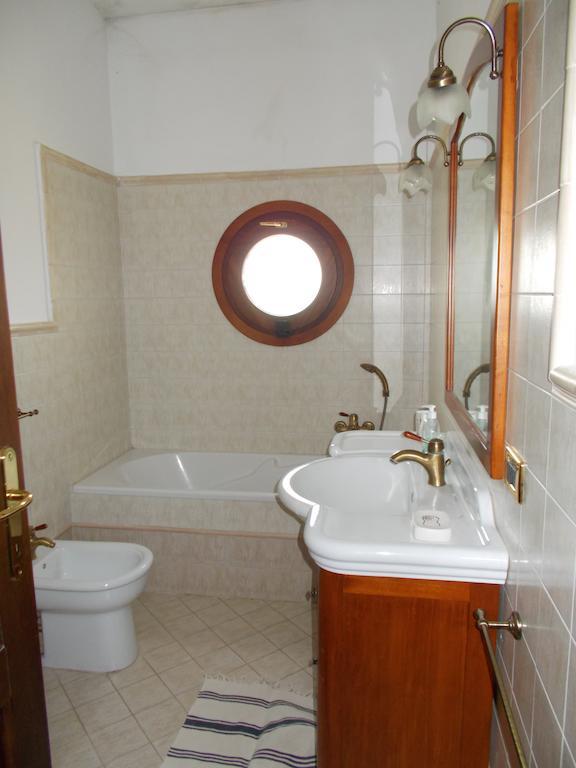Casa Degli Ulivi Otel Tivoli Oda fotoğraf